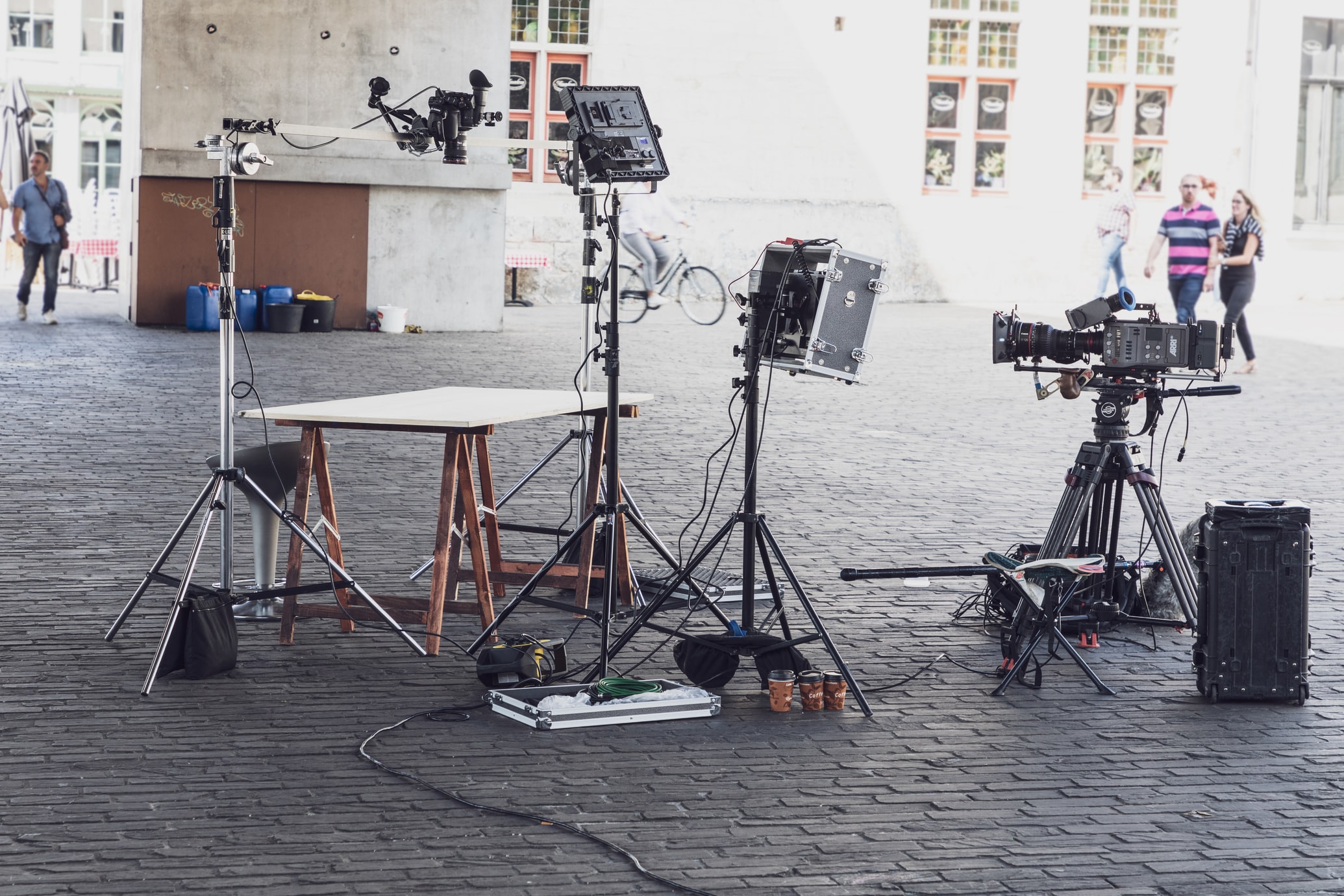 Köln: Kleindarsteller:innen für Musikvideo-Dreh